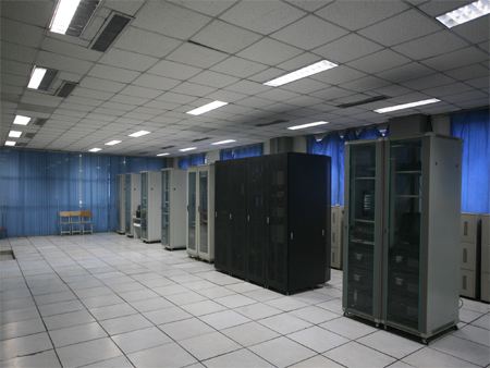 SSD和HDD的區(qū)別，服務(wù)器租用